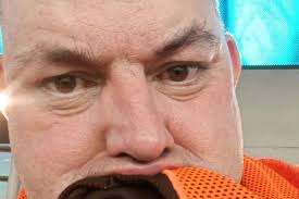 Fundraiser by Graeme Smallman : Crash needs an air conditioner