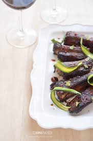 Di pomodorini pachino versare dell'olio extravergine di oliva in una teglia da forno ed adagiare i bocconcini di cinghiale insieme all'aglio e al vino rosso. Costine Di Cinghiale Al Forno L Ennesimo Blog Di Cucina Ricette Idee Alimentari Salse Bbq