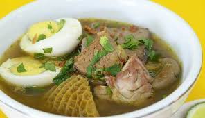 Krengsengan berbahan dasar kambing yang dipotong kecil dan dibumbui dengan tumisan bawang merah, bawang sekilas, nasi becek terlihat seperti soto babat. Resep Soto Daging Babat Resepkoki Co