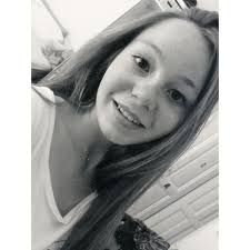 Lea Lorenz's Instagram, Twitter & Facebook