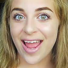 Baby Ariel S Makeup Photos Products Steal Her Style
