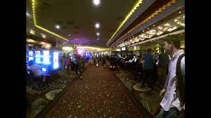 Pass wolfgang puck and turn right, towards the district. Inside Mgm Grand Hotel Las Vegas Youtube