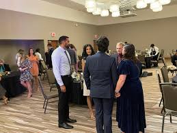 Kyle Cunningham (@cheeseisiffy)