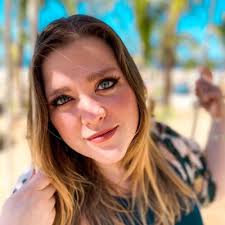 Leslie Bobb (@leslie_bobb)