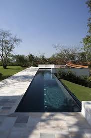 Pool Pools Poolhouse Swimming Swimmingpools Backyardpool Poolideas Tuin Zwembad Moderne Zwembaden Zwembadtegels