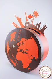 Urne Ronde Voyage Orange Et Chocolat L Atelier De Clarameline Decoration Urne Anniversaire Urne Anniversaire Idee Animation Anniversaire