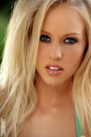 Brea bennet, brea bennette, brea benet. Beautiful Blonde Brea Bennett In Sexy Heels Shows Her Body Outdoor My Pornstar Book