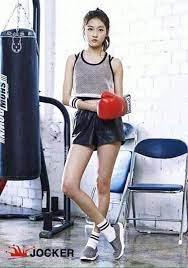 2009'da a bran new life filmiyle kalplerimizi çalan kim sae ron şimdi neredeyse 17 yaşında. Kim Saeron K Pop Amino