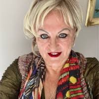 60+ perfiles de «Chilcott»