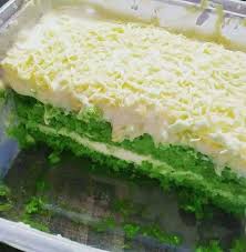 Setelah itu, kocok cream cheese serta margarin hingga menjadi halus, kemudian sisihkan. Resepi Kek Pandan Kukus Cheese Leleh Sukatan Cawan Blog Cik Matahariku