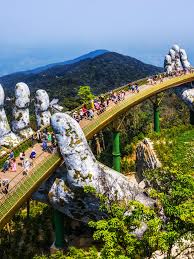 Hasil gambar untuk muslim tour guide vietnam