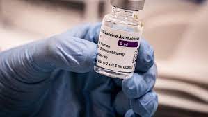 Quello del rifiuto del vaccino astrazeneca è un tema difficile. Vaccino Anti Covid In Lombardia Somministrate Le Prime Dosi Di Astrazeneca A Mantova E Sondrio Da Lunedi 15 In Tutta La Regione Per Gli Under 55 La Repubblica