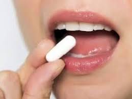 Generally speaking, it takes about 2 to 4 hours for food to move from your stomach to generally speaking, if it's been several hours since you've had anything to eat, your stomach is likely empty. Take On An Empty Stomach So How Do You Know When Your Stomach Is Empty