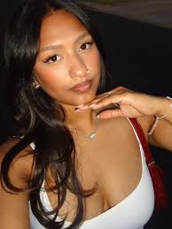 Maryjane Nunez's Instagram, Twitter & Facebook