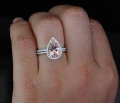 Morganite Engagement Ring Pear Morganite Von Twoperidotbirds Engagement Ring Shapes Morganite Engagement Ring Pear Pear Shaped Wedding Rings