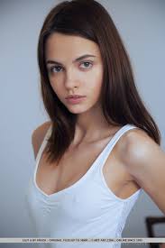 Ariel lilit is an ukrainian model, born 16 october 1994 in the ukraine. Lilit A Gallery 18 Pictures From Met Art Young Heaven