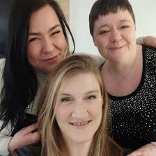 Jennifer Pawson's Instagram, Twitter & Facebook