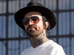 Yela is one of three moons orbiting crusader, it is named after a children's tale. Yelawolf Bounce Download Mp3 Olagist