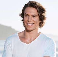 Matthew Little's Instagram, Twitter & Facebook