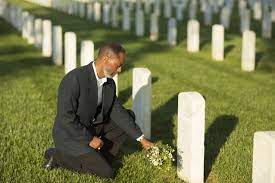 How Much Does A Burial Plot Cost? Types & Factors | Lovetoknow