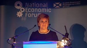 Die beschilderung der schottischen hauptpost ist ebenso rotbraun wie die postfächer. Bleibt In Schottland Nicola Sturgeon Ruft Eu Burger Zum Bleiben Auf Trotz Brexit Nordisch Info