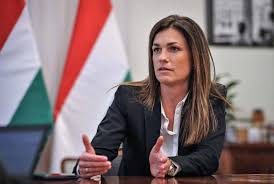 She serves as minister of justice since july 2019. Tobb Budai Lakast Es Egy Garazst Vasarolt 200 Millio Forintert Varga Judit Es Ferje Alfahir