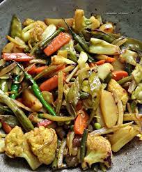 Traditional Bengali Recipes Hing Chorchori Cosmopolitan Currymania Recipe Indian Food Recipes Bengali Food Indian Food Recipes Vegetarian
