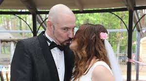 May 30, 2021 · zvlášť když ví, že je na veřejné akci jako je svatba bohuše matuše a lucie. Bohus Matus Se Konecne Ozenil Po Svatbe Sel S Lucinkou Kafe Cz