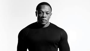 Andre romelle young (born february 18, 1965), known professionally as dr. Dr Dre Was Macht Der Hip Hop Produzent Heute Und Wie Lebt Er