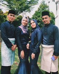 Sepanjang mengendalikan meletop, neelofa dan nabil mampu menonjolkan karakter dan saling melengkapi dengan kekuatan tersendiri. 16 Fesyen Dan Ootd Raya Selebriti Pilihan Rojak Daily Anda Suka Yang Mana Lifestyle Rojak Daily