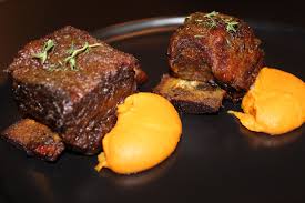 In a small bowl combine cumin, paprika, chili powder, garlic, onion, salt, pepper and brown sugar. Beef Chuck Bone In Short Ribs Black Table Seat