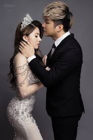 Mới đây, lâm chấn khang bất ngờ tiết lộ vợ đã sinh con gái. Vá»£ Lam Cháº¥n Khang La Ai Tiá»ƒu Sá»­ Sá»± Nghiá»‡p Va Ä'á»i TÆ° Vá»£ Lam Cháº¥n Khang