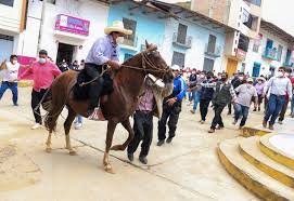 Maybe you would like to learn more about one of these? Quien Es Pedro Castillo El Maestro Marxista Y Contrario A La Igualdad De Genero Que Puede Ser Presidente De Peru