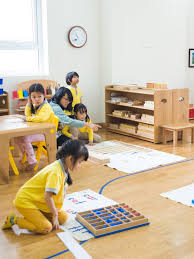 Belajar huruf abjad alfabet abcd bahasa indonesia belajar membaca untuk anak tk. Cara Ajarkan Balita Membaca Ala Montessori Kumparan Com