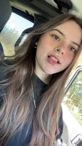 Marissa Holden's Instagram, Twitter & Facebook