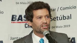 As duas equipes se enfrentaram na noite deste. Se Me Matarem Amanha Outra Pessoa Ha De Aparecer