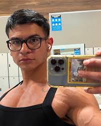 Gary Garcia (@wtfgari) • Instagram photos and videos