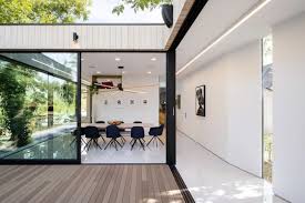 See more ideas about house, minimalist home, house design. Discover A Minimalist Home Over A Natural Stream In La Los Angeles Homes