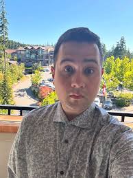 𝙅𝙖𝙢𝙚𝙨 𝘽𝙤𝙣𝙠𝙤𝙬𝙨𝙠𝙞