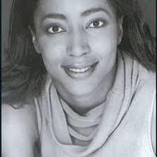 Elise James Decruise