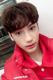 TXT (TOMORROW X TOGETHER)...