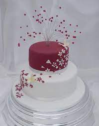 Pin By Nicole Mateo On Wedding Ideas Tiered Wedding Cake Tiered Cakes Birthday Wedding Cakes With Cupcakes