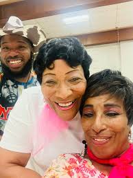 THOMPSON FAMILY REUNION 2025 kicked off our themed event “Yearly Decades  Birthday Bash…they dressed according to the year they were  born.”😁💪🏽💃🏽🎉🙌🏽🎶