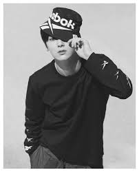 國民男團「wanna one」在上個月發行首張正規專《1¹¹=1（power of destiny）》，明年活動即將劃下wanna one、wanna one球鞋、reebok、reebok老爹 . Wanna One X Reebok For Dazed Wanna One International Facebook