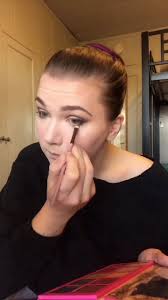 Stage Makeup Tips for Dancers and Performers