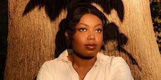 Ariana Benson's Instagram, Twitter & Facebook