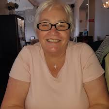 Just got home from CwmLevel park with the kids . There were 2 young Girls ,  Twin Sisters I believe called Summer and Skye. Hope their parents are