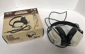 We've rounded up 18 of the better bounty hunter metal detectors models, and grouped them to match various skill levels. Vintage Bounty Hunter Metal Detector Stereo Headphones Model Bha 100 In Box Ebay