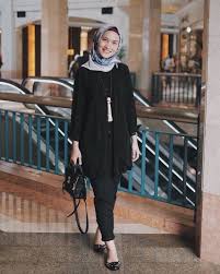 Hijab untuk pilot wanita untuk airasia. Pakaian Interview Kerja Berjilbab Yang Formal Dan Modis Woke Id