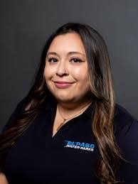 Heidi Duarte's Instagram, Twitter & Facebook